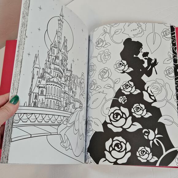 Art of Coloring Disney Princess: 100 Images to Inspire Creativity and Relaxation - Picture 7 of 9